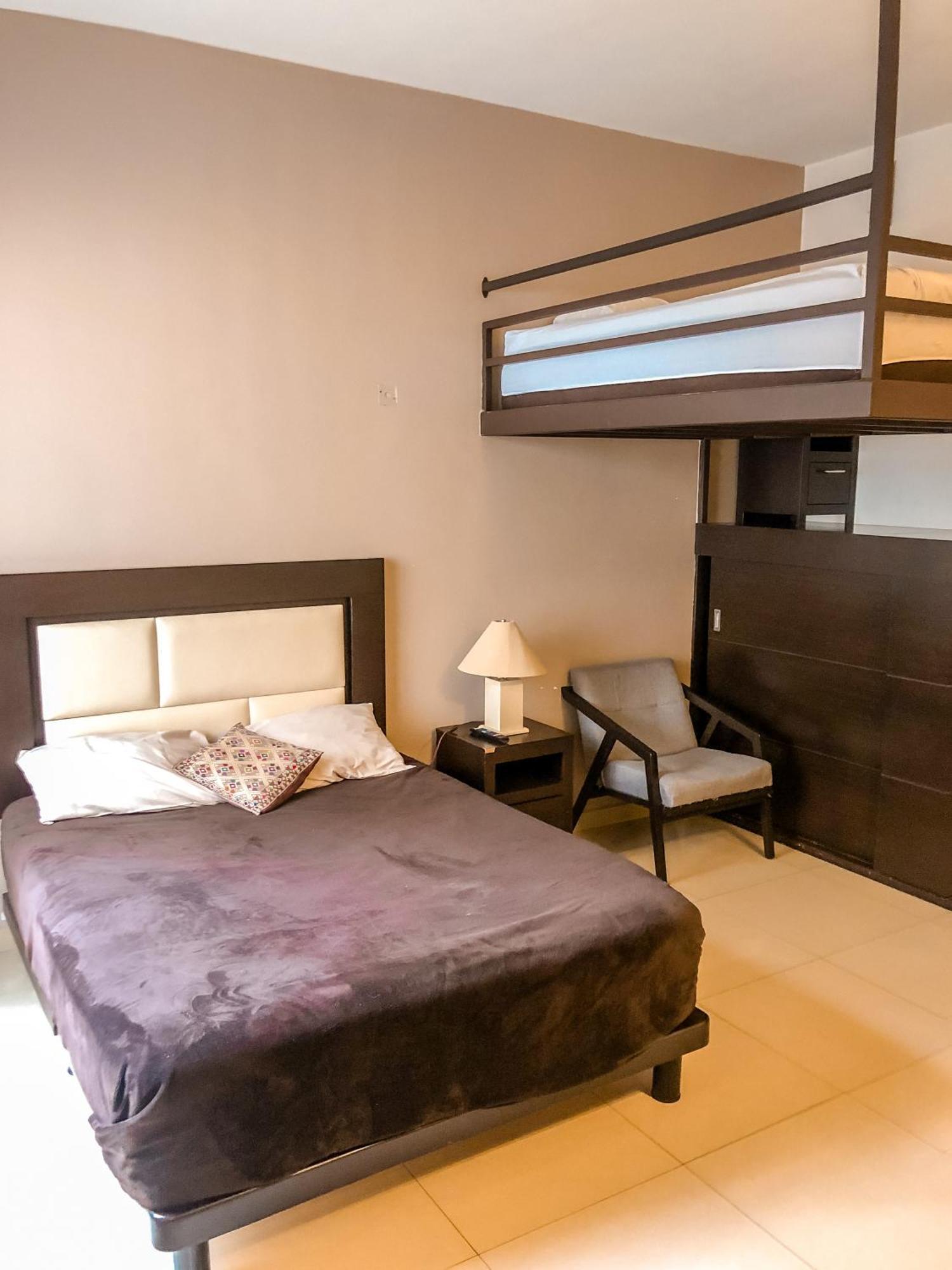 Suites Hamburgo Mexico City Exteriör bild