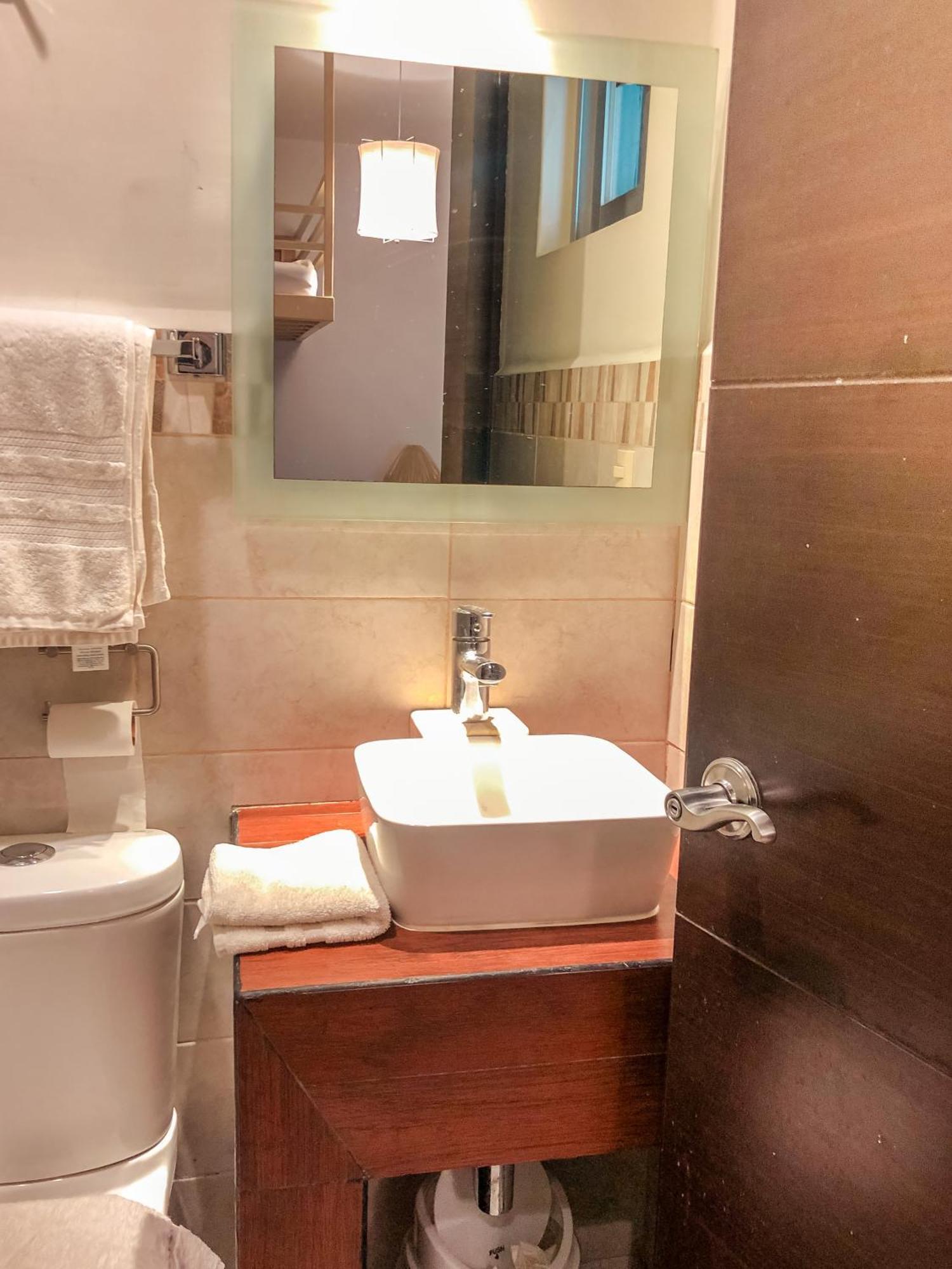 Suites Hamburgo Mexico City Exteriör bild